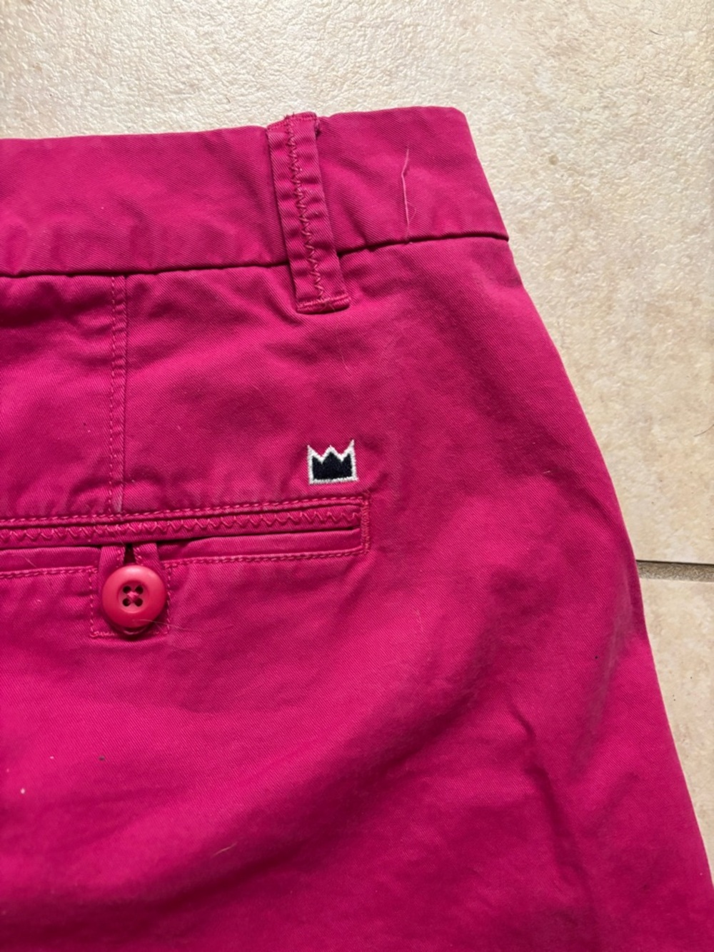 Crown & Ivy Women Hot Pink Chino Shorts Size 6 Stretch - Picture 4 of 4